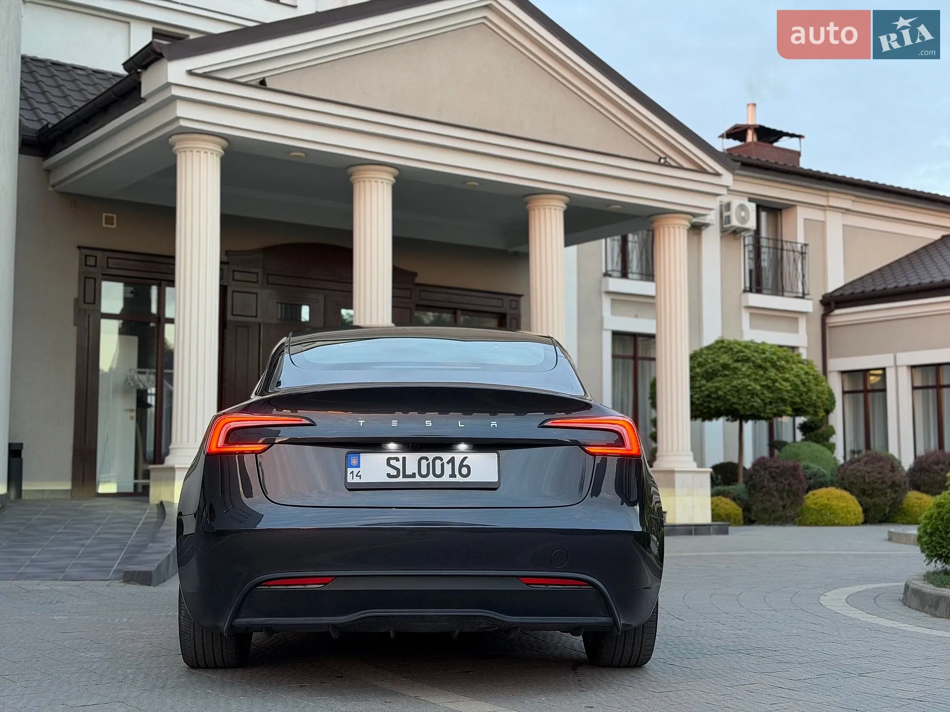 2024 Tesla Model 3 - мініатюра 8