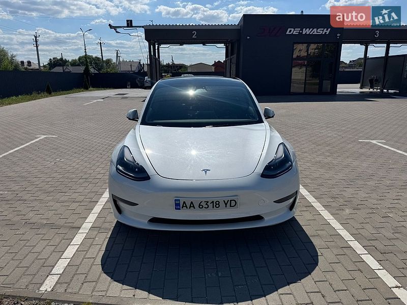 Седан Tesla Model 3 2023 в Киеве фото 3 Седан Tesla Model 3 2023 в Киеве