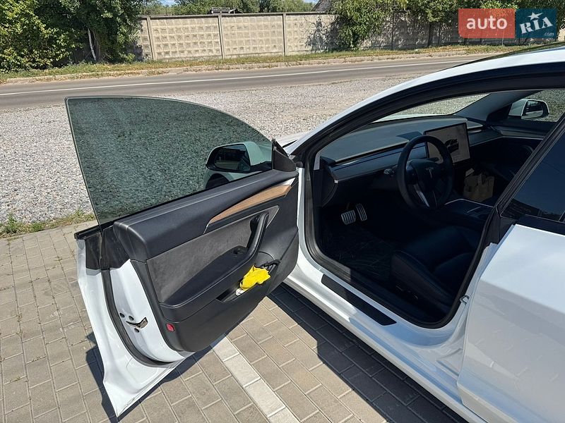 Седан Tesla Model 3 2023 в Киеве фото 9 Седан Tesla Model 3 2023 в Киеве