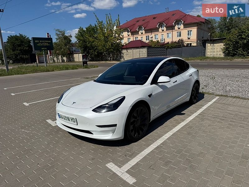 Седан Tesla Model 3 2023 в Киеве фото 14 Седан Tesla Model 3 2023 в Киеве
