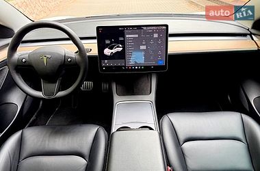 Седан Tesla Model 3 2021 в Хмельницком