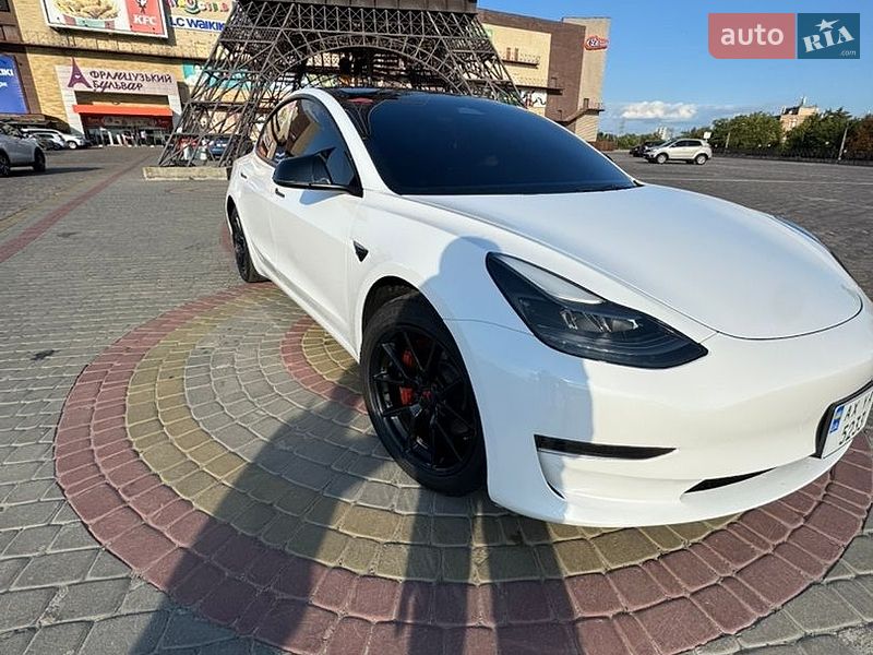 Седан Tesla Model 3 2022 в Харькове