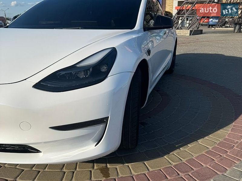 Седан Tesla Model 3 2022 в Харькове