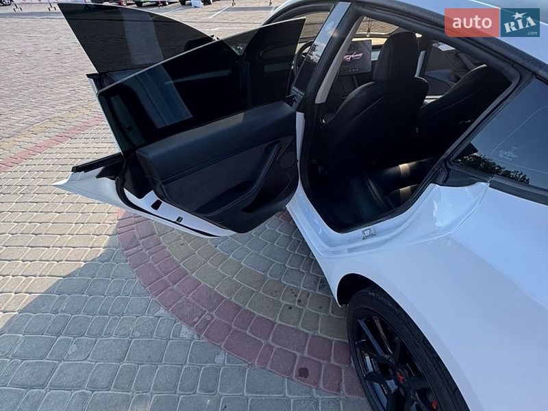 Седан Tesla Model 3 2022 в Харькове