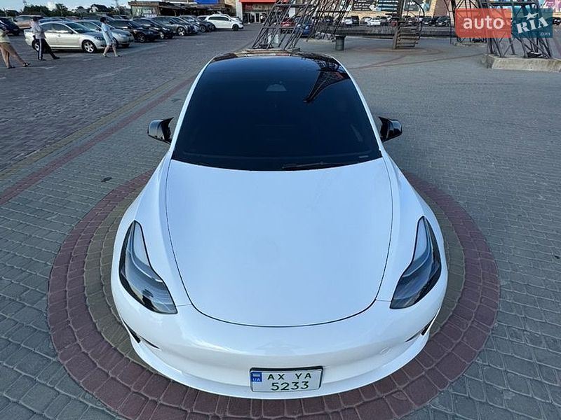 Седан Tesla Model 3 2022 в Харкові