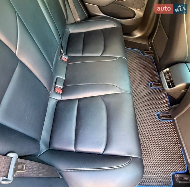 Седан Tesla Model 3 2022 в Рівному фото 22 Седан Tesla Model 3 2022 в Рівному