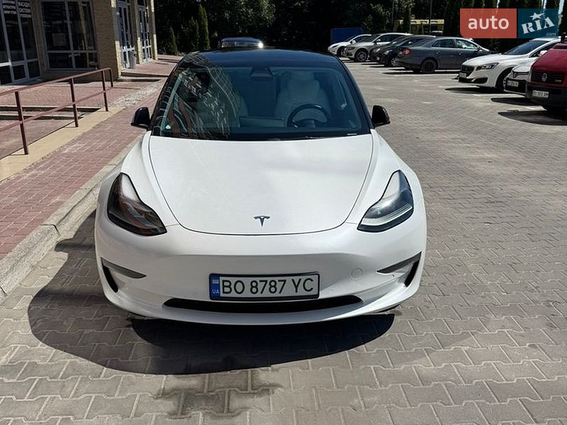 Седан Tesla Model 3 2022 в Тернополі фото 12 Седан Tesla Model 3 2022 в Тернополі