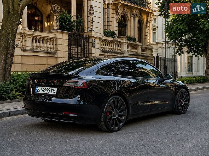 Tesla Model 3 2021