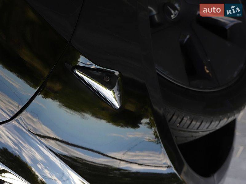 Седан Tesla Model 3 2018 в Дрогобыче