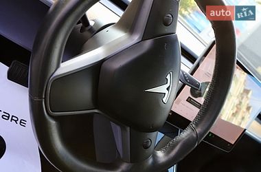 Седан Tesla Model 3 2018 в Дрогобыче