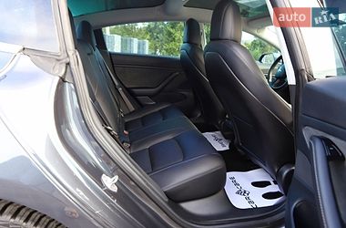Седан Tesla Model 3 2018 в Дрогобыче