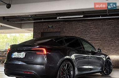 Седан Tesla Model 3 2024 в Києві