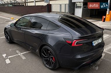 Седан Tesla Model 3 2024 в Києві