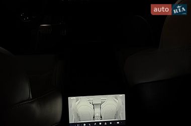 Седан Tesla Model 3 2024 в Києві