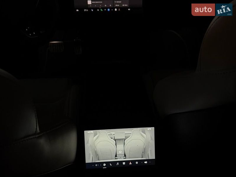 Седан Tesla Model 3 2024 в Києві