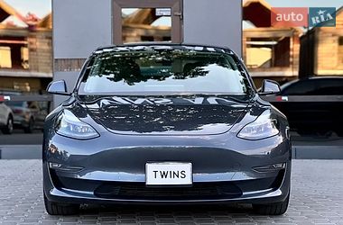 Седан Tesla Model 3 2022 в Одесі