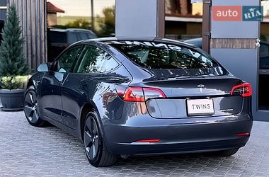Седан Tesla Model 3 2022 в Одессе