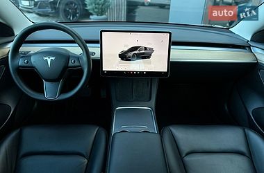 Седан Tesla Model 3 2022 в Одессе