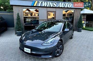 Седан Tesla Model 3 2022 в Одессе