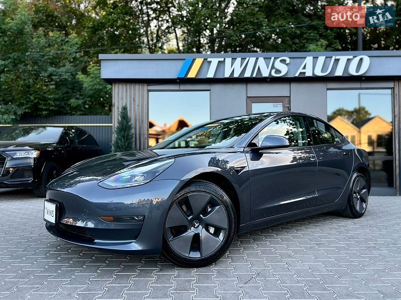 Седан Tesla Model 3 2022 в Одесі