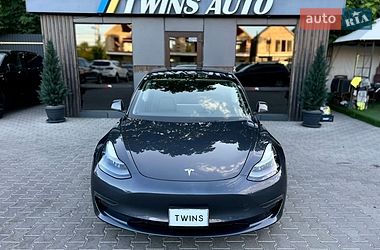 Седан Tesla Model 3 2022 в Одессе