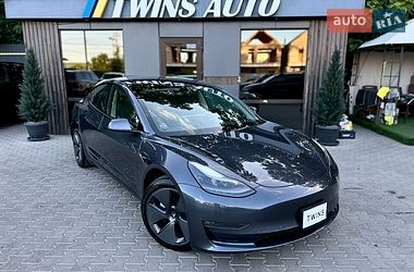 Седан Tesla Model 3 2022 в Одессе