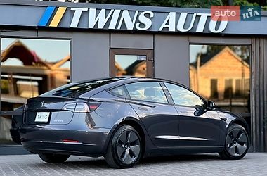 Седан Tesla Model 3 2022 в Одесі