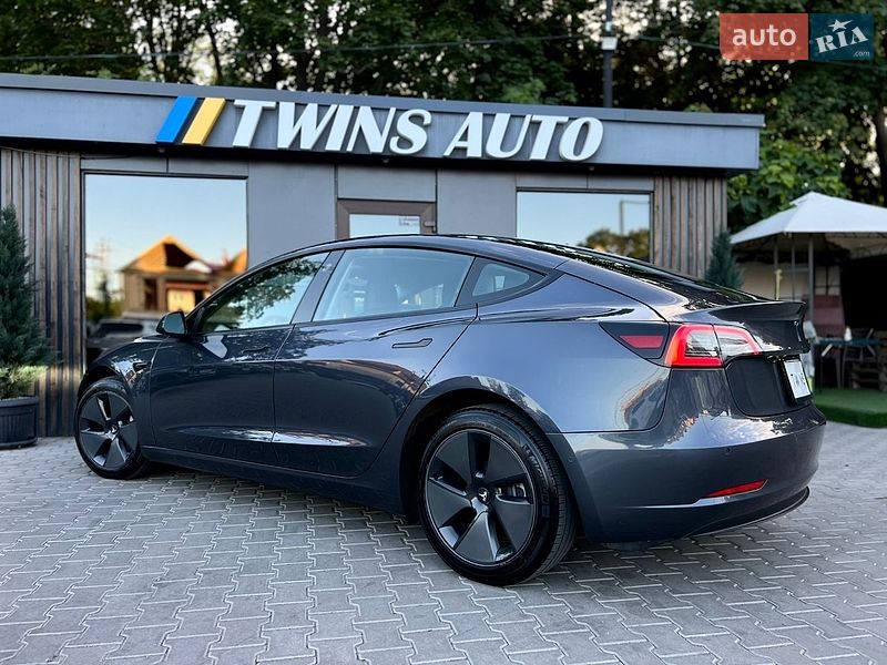 Седан Tesla Model 3 2022 в Одессе