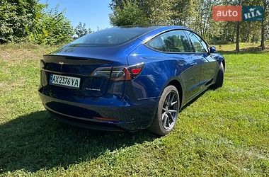 Седан Tesla Model 3 2023 в Краснокутську