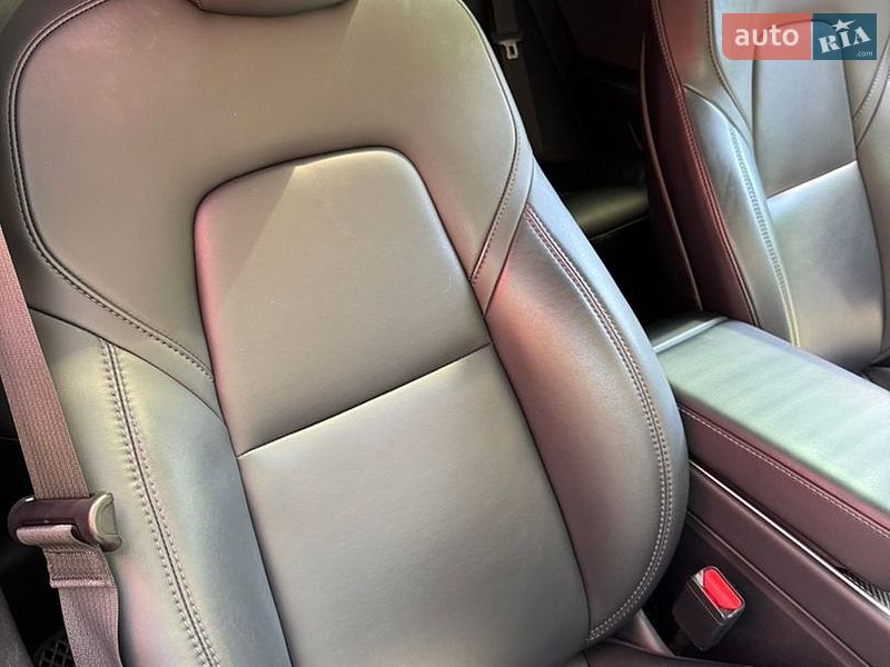 Седан Tesla Model 3 2020 в Харкові