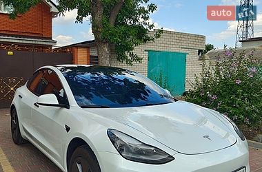 Седан Tesla Model 3 2020 в Миколаєві
