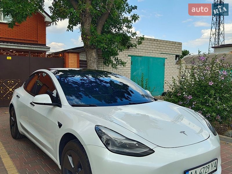 Седан Tesla Model 3 2020 в Миколаєві