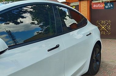Седан Tesla Model 3 2020 в Миколаєві