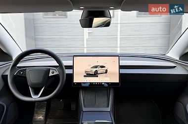 Седан Tesla Model 3 2024 в Києві