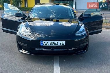 Седан Tesla Model 3 2018 в Киеве