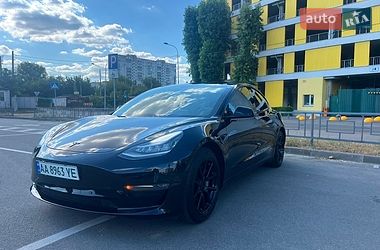 Седан Tesla Model 3 2018 в Києві