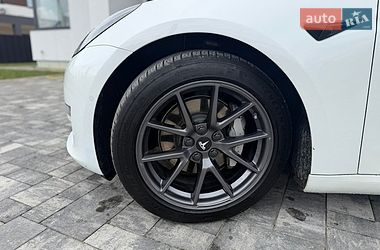 Седан Tesla Model 3 2021 в Яворове