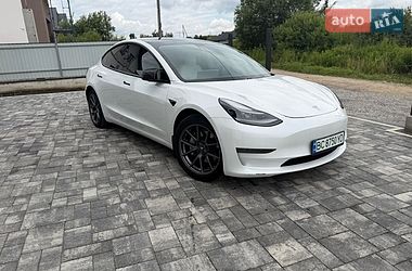 Седан Tesla Model 3 2021 в Яворове