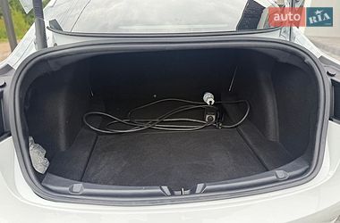 Седан Tesla Model 3 2021 в Яворове