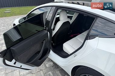 Седан Tesla Model 3 2021 в Яворове