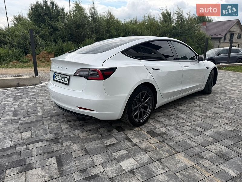 Седан Tesla Model 3 2021 в Яворове