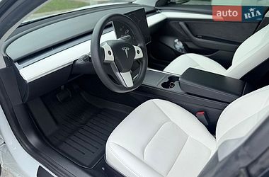 Седан Tesla Model 3 2021 в Яворове