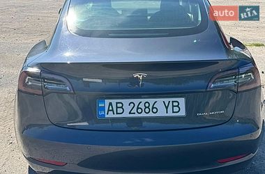 Седан Tesla Model 3 2019 в Виннице