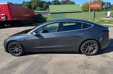 Седан Tesla Model 3 2019 в Виннице