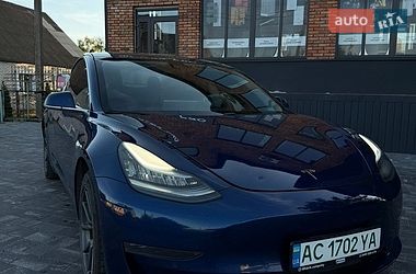Седан Tesla Model 3 2019 в Камені-Каширському