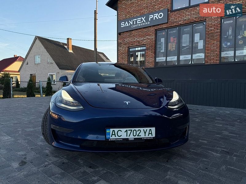Седан Tesla Model 3 2019 в Камені-Каширському
