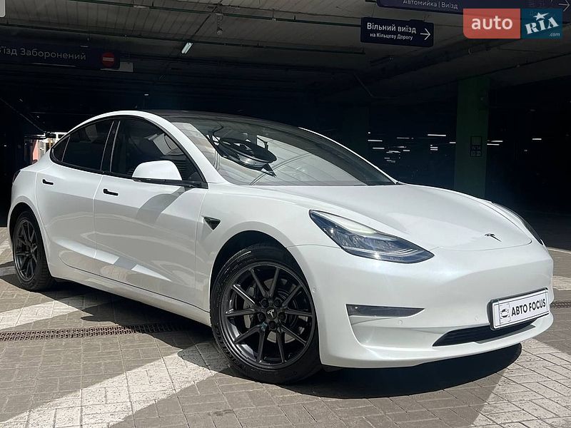 Tesla Model 3 2018 Tesla Model 3 2018