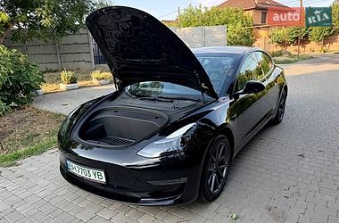 Седан Tesla Model 3 2022 в Одессе
