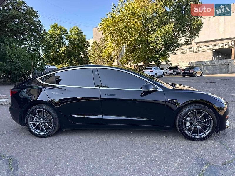 Седан Tesla Model 3 2019 в Николаеве фото 15 Седан Tesla Model 3 2019 в Николаеве