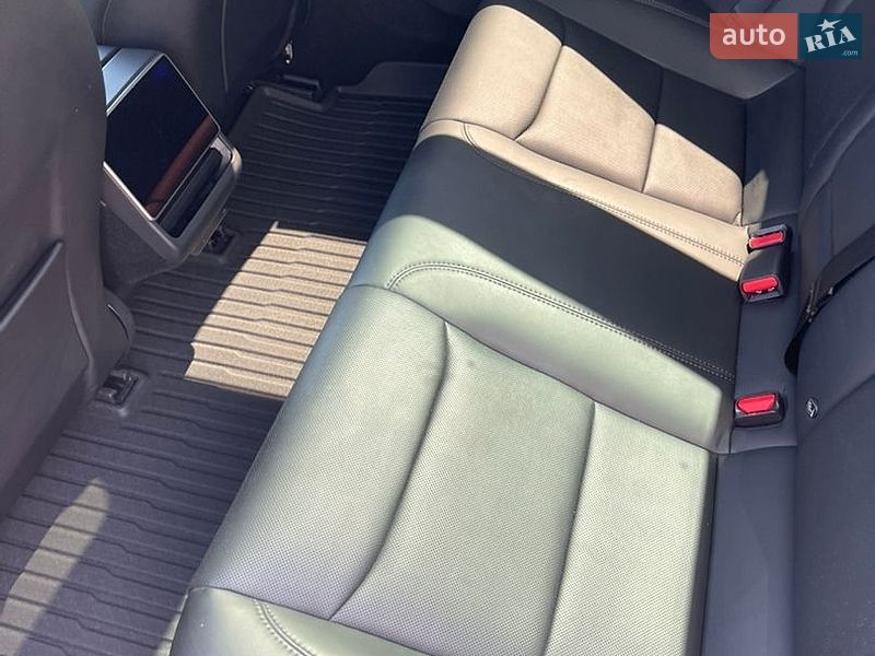 Седан Tesla Model 3 2024 в Рівному фото 12 Седан Tesla Model 3 2024 в Рівному